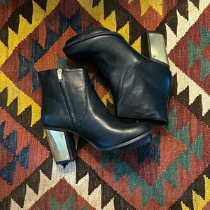 Brand new Steve Madden boots